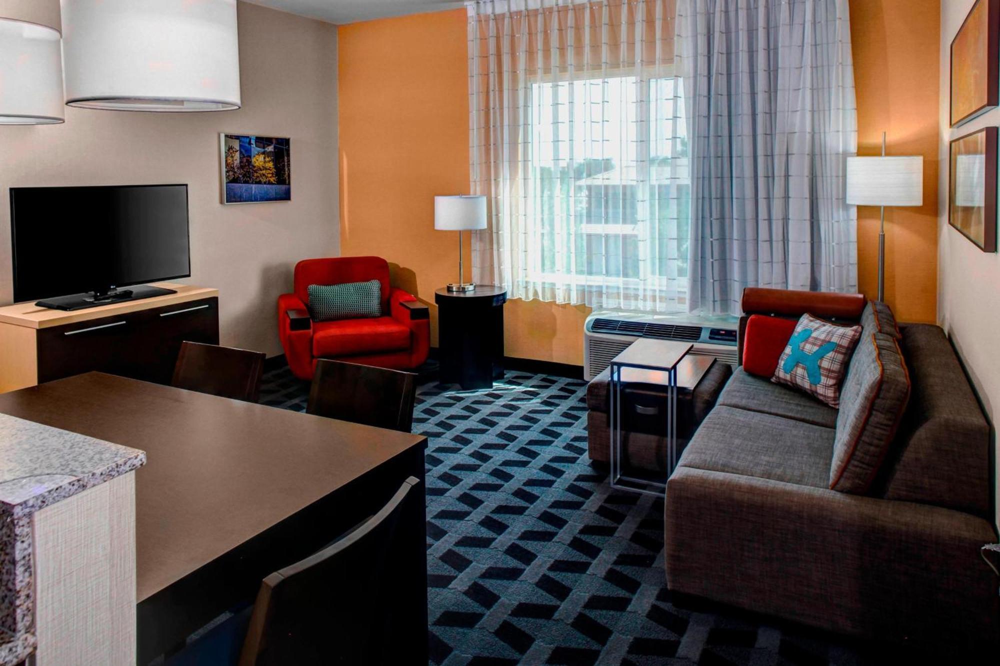Towneplace Suites By Marriott Bakersfield West Eksteriør billede