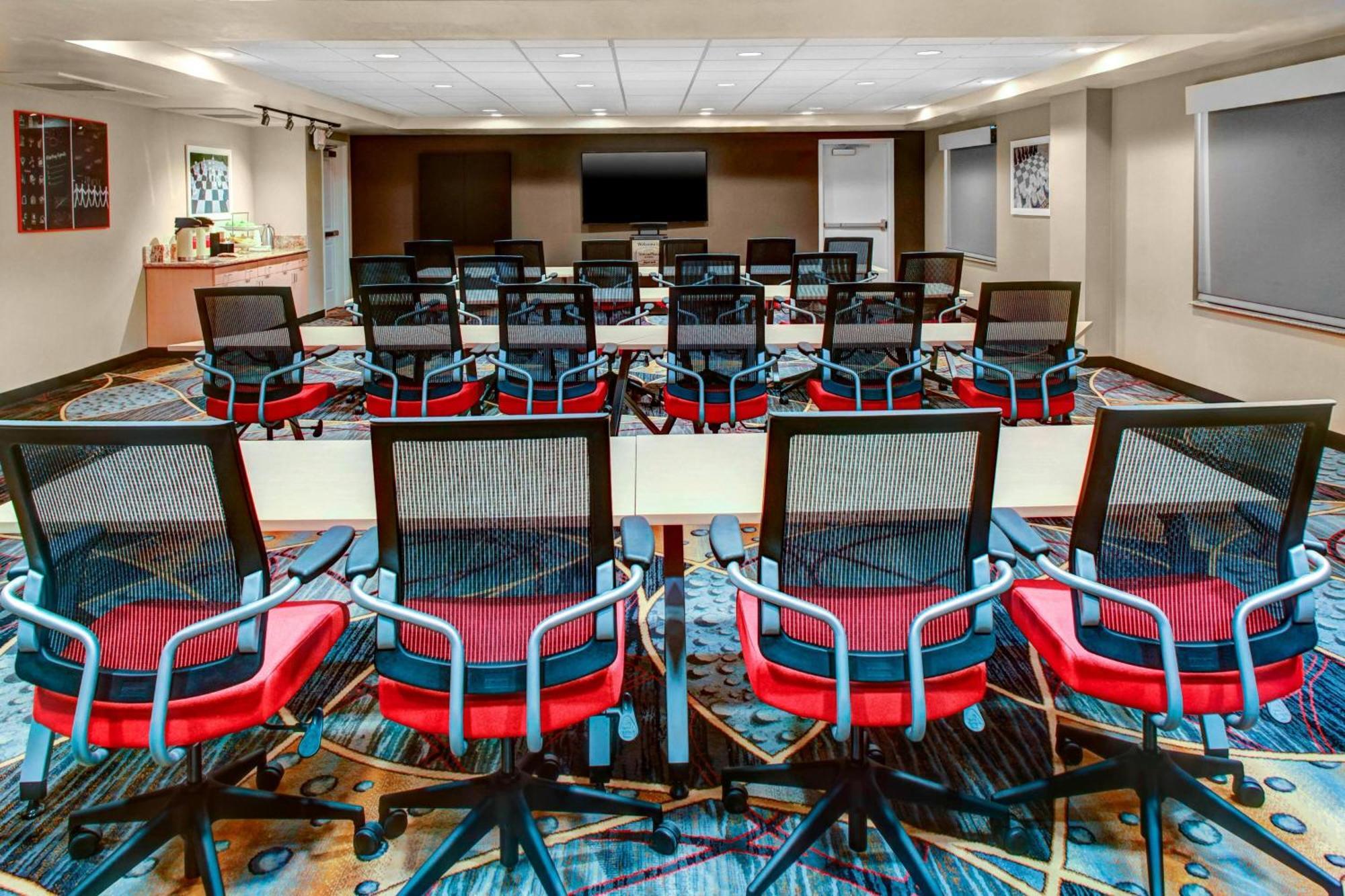 Towneplace Suites By Marriott Bakersfield West Eksteriør billede