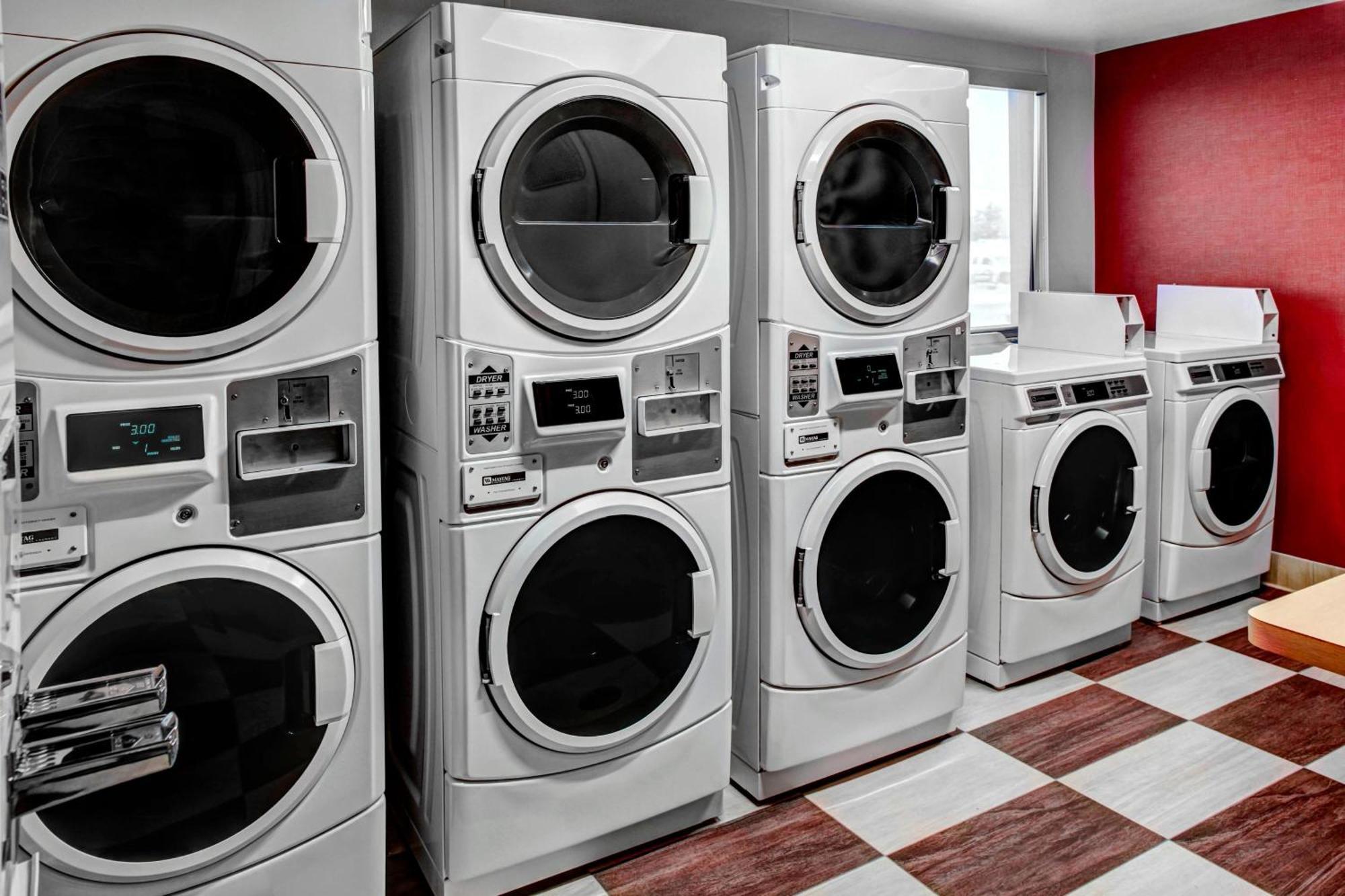 Towneplace Suites By Marriott Bakersfield West Eksteriør billede