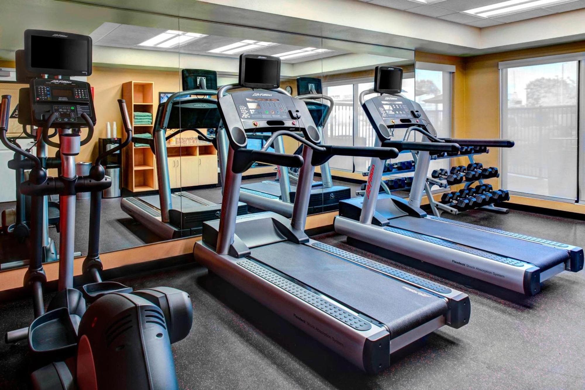 Towneplace Suites By Marriott Bakersfield West Eksteriør billede