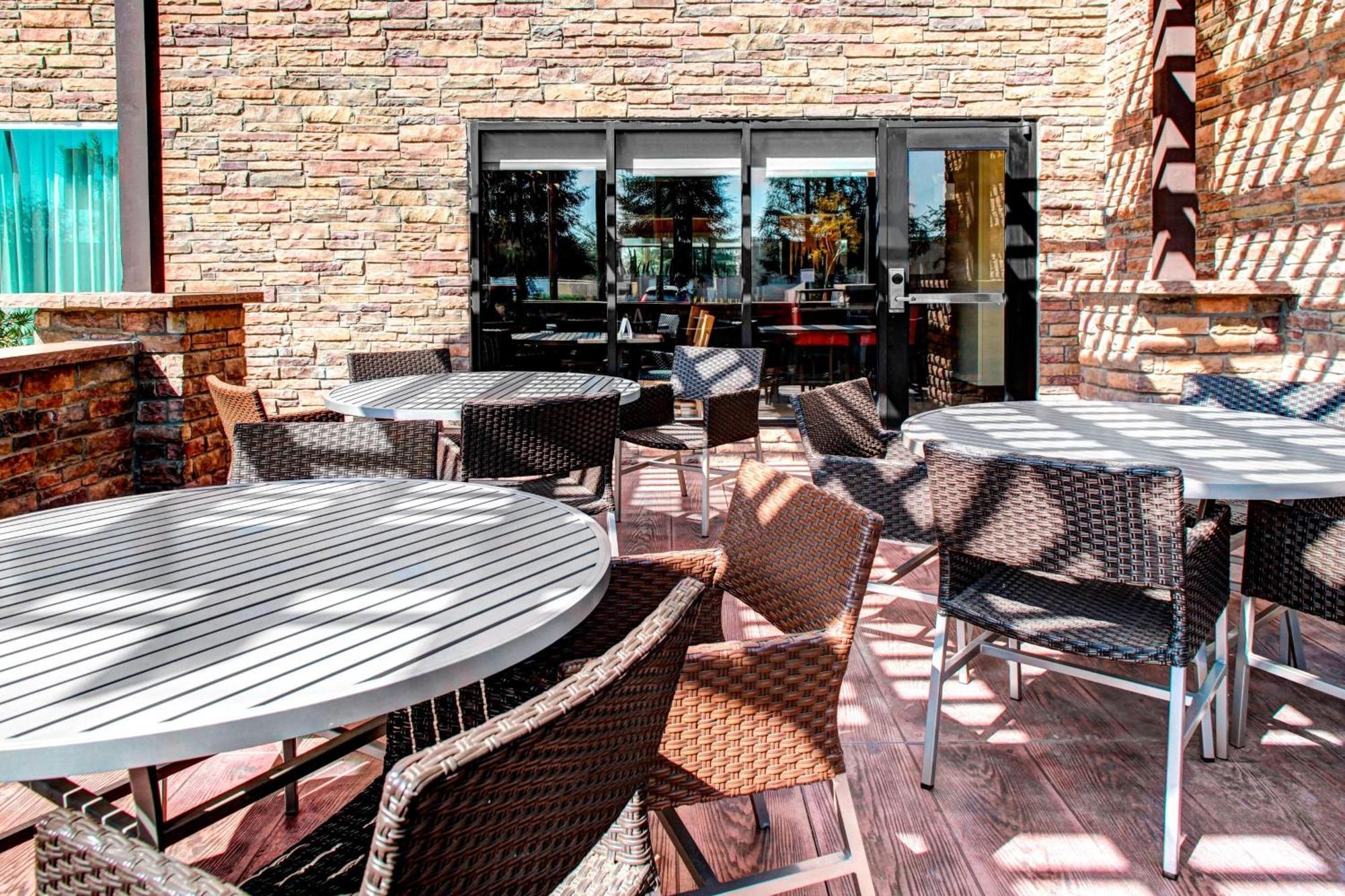 Towneplace Suites By Marriott Bakersfield West Eksteriør billede