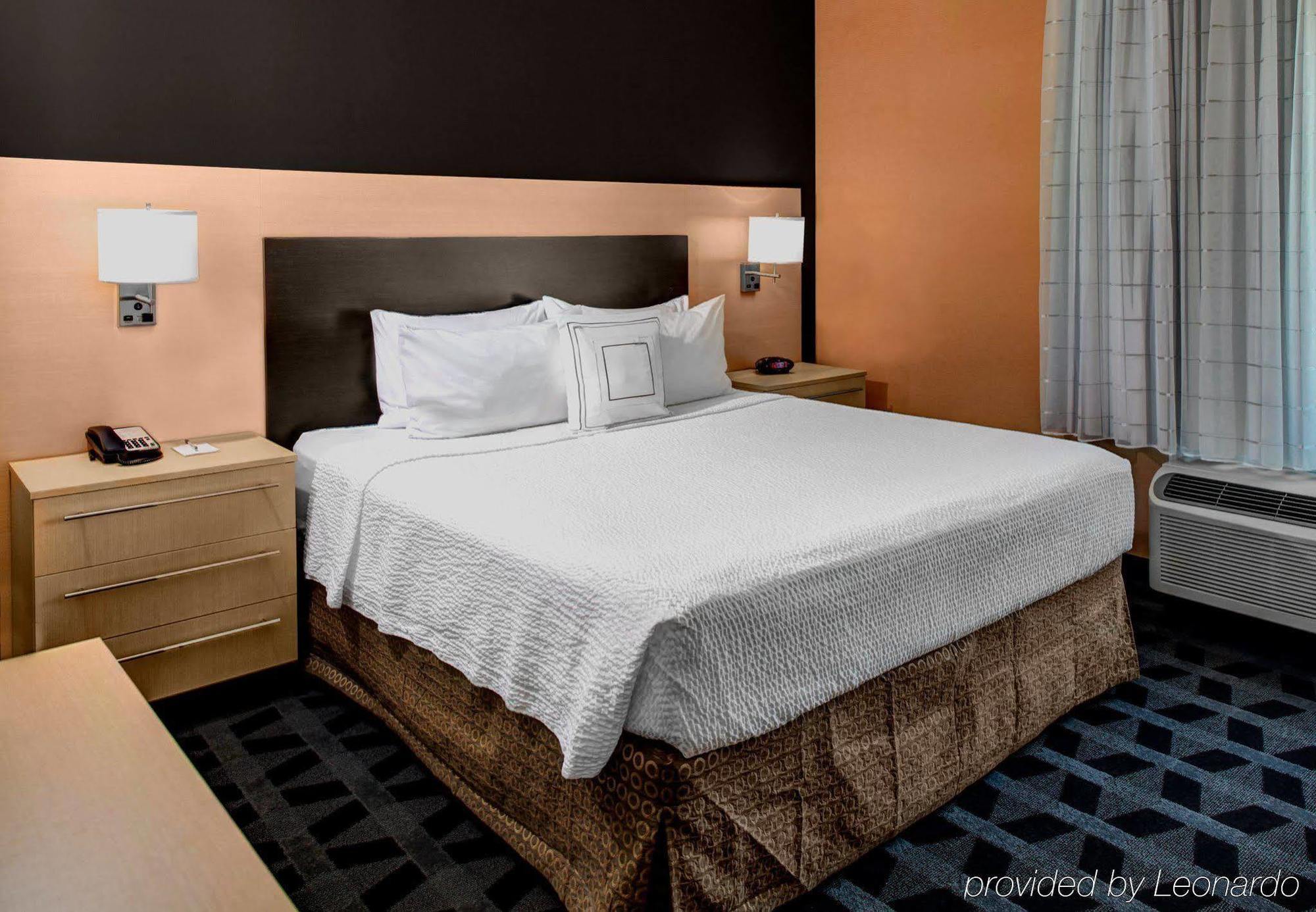 Towneplace Suites By Marriott Bakersfield West Eksteriør billede