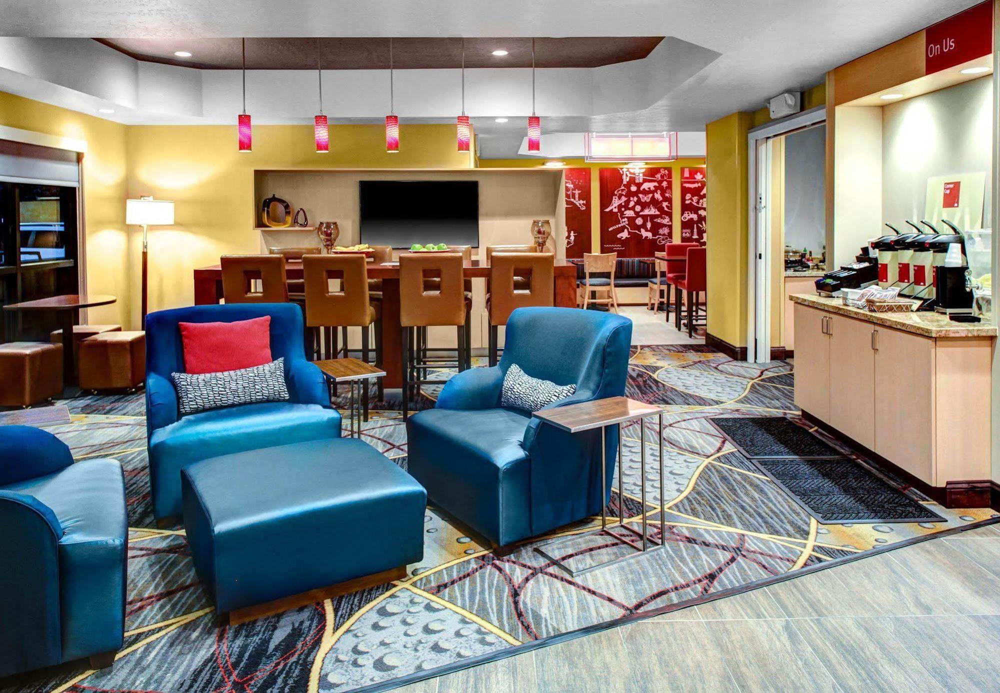 Towneplace Suites By Marriott Bakersfield West Eksteriør billede