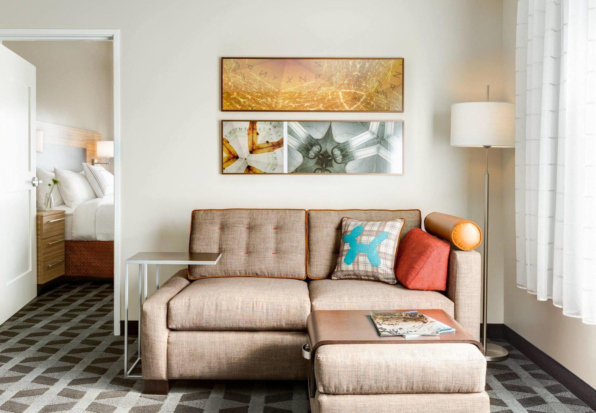Towneplace Suites By Marriott Bakersfield West Eksteriør billede