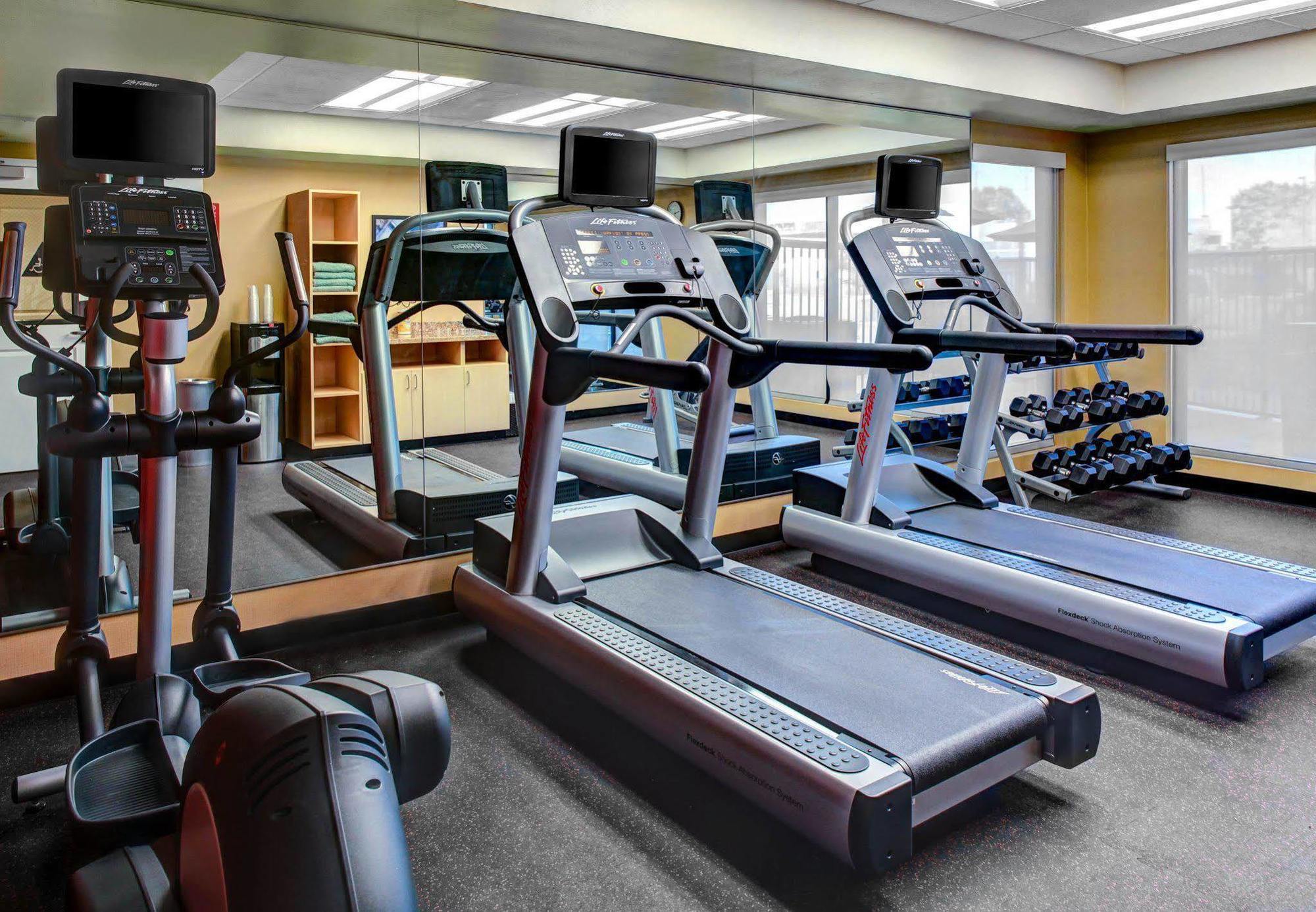 Towneplace Suites By Marriott Bakersfield West Eksteriør billede